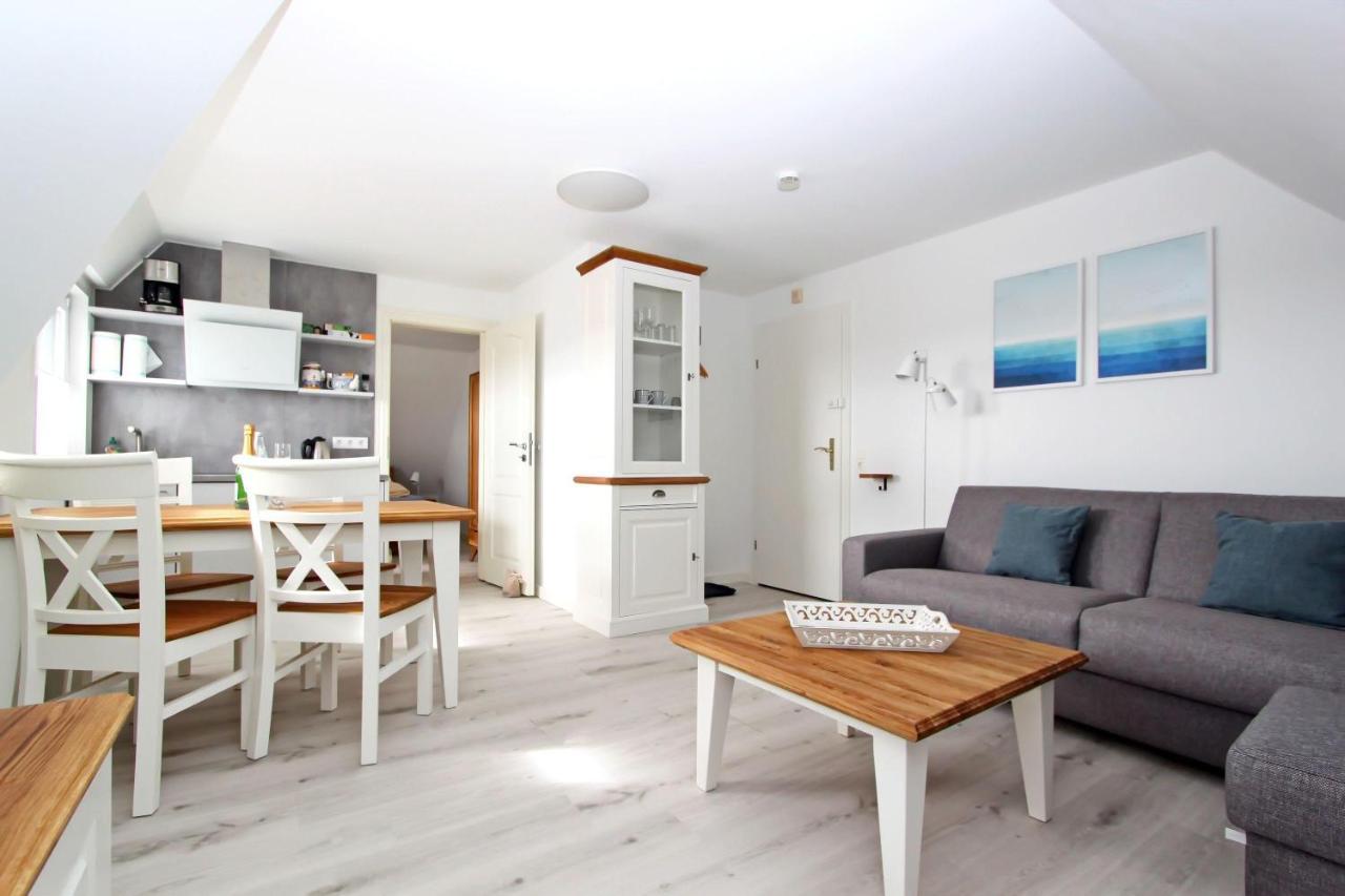 Senhues-app-7 Apartment *