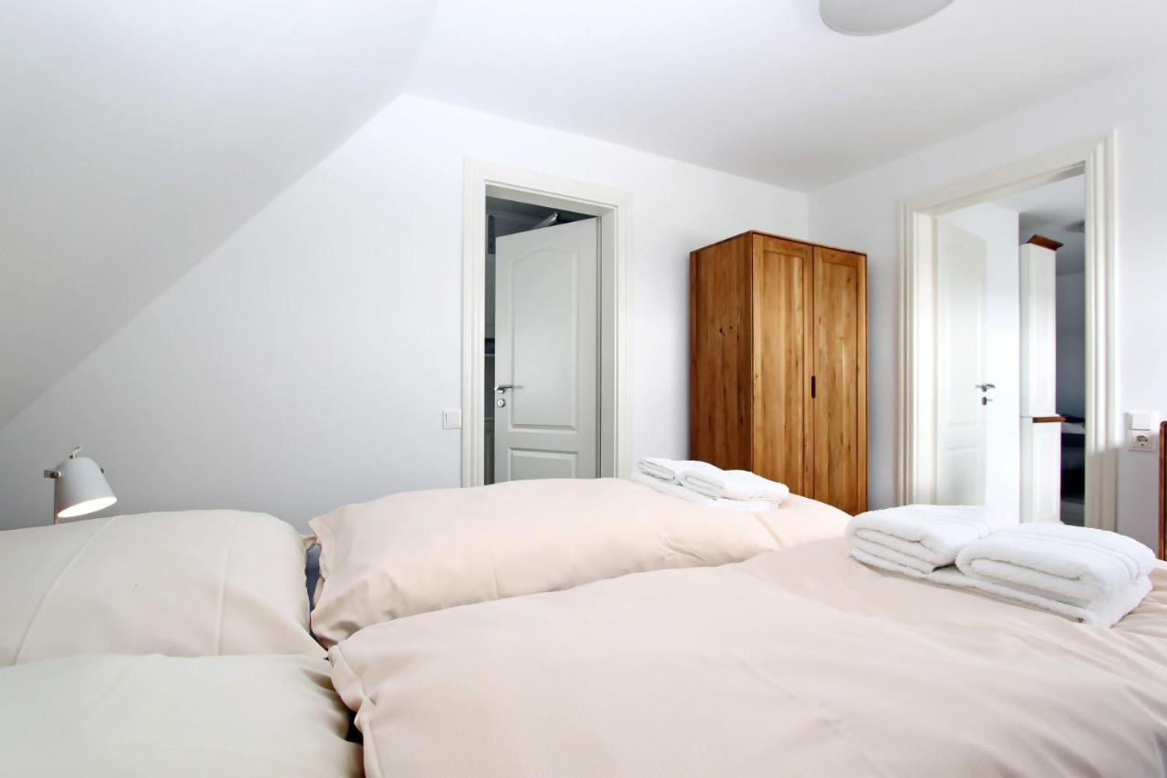 Senhues-app-7 Apartment *